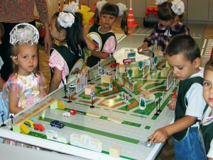 Настольно-напольная игра (магнитно-маркерный макет) "Азбука дорог" с комплектом тематических магнитов - fgospostavki.ru - Иркутск