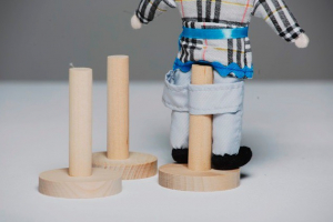 Подставки под куклу - fgospostavki.ru - Иркутск