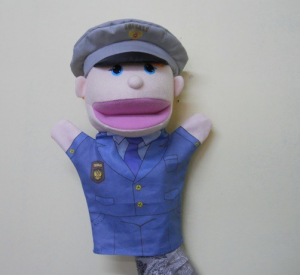 Кукла "Веселый рассказчик" Полицейский - fgospostavki.ru - Иркутск