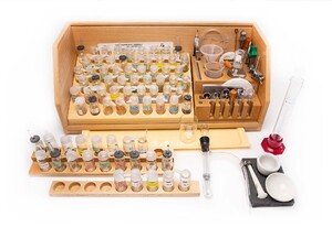 Микролаборатория для химического эксперимента (с ППГ, набором керамики и фарфора) - fgospostavki.ru - Иркутск