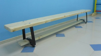 Скамейка гимнастическая (металлические ножки, лак) (2,5 м)  - fgospostavki.ru - Иркутск