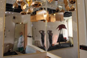 Зеркало настенное небьющееся без подсветки 75х50 сантиметров - fgospostavki.ru - Иркутск